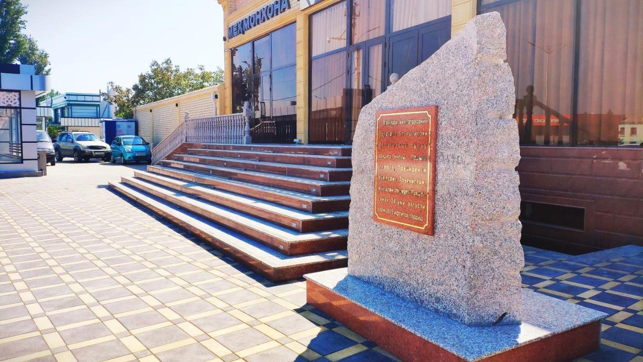 Hotel Buston Chkalovsk エクステリア 写真