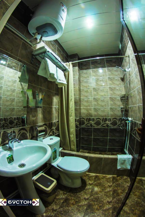 Hotel Buston Chkalovsk エクステリア 写真