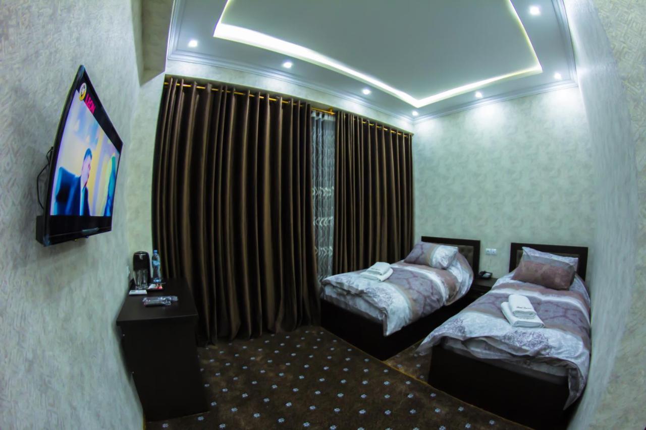 Hotel Buston Chkalovsk エクステリア 写真